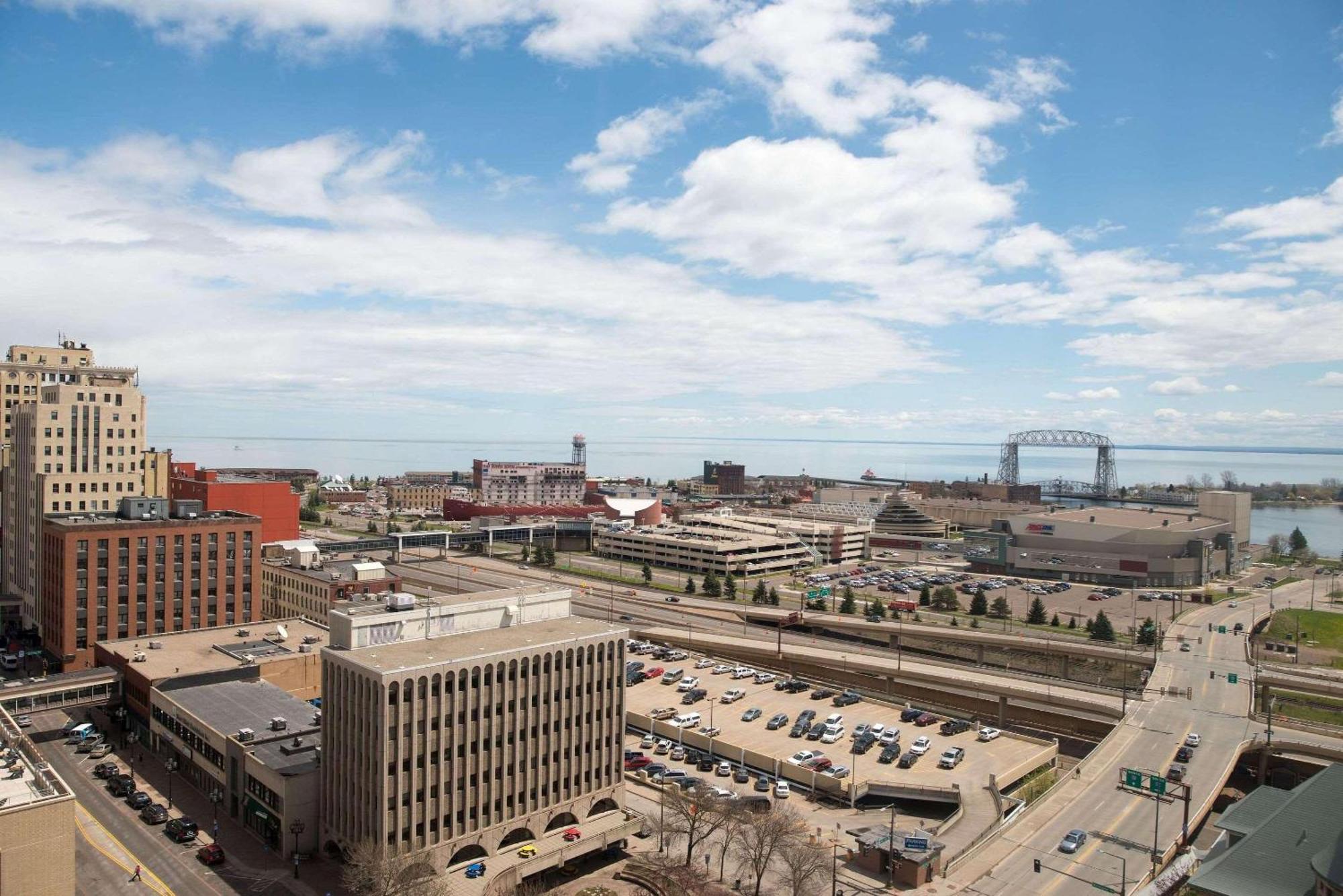 Radisson Hotel Duluth-Harborview Esterno foto
